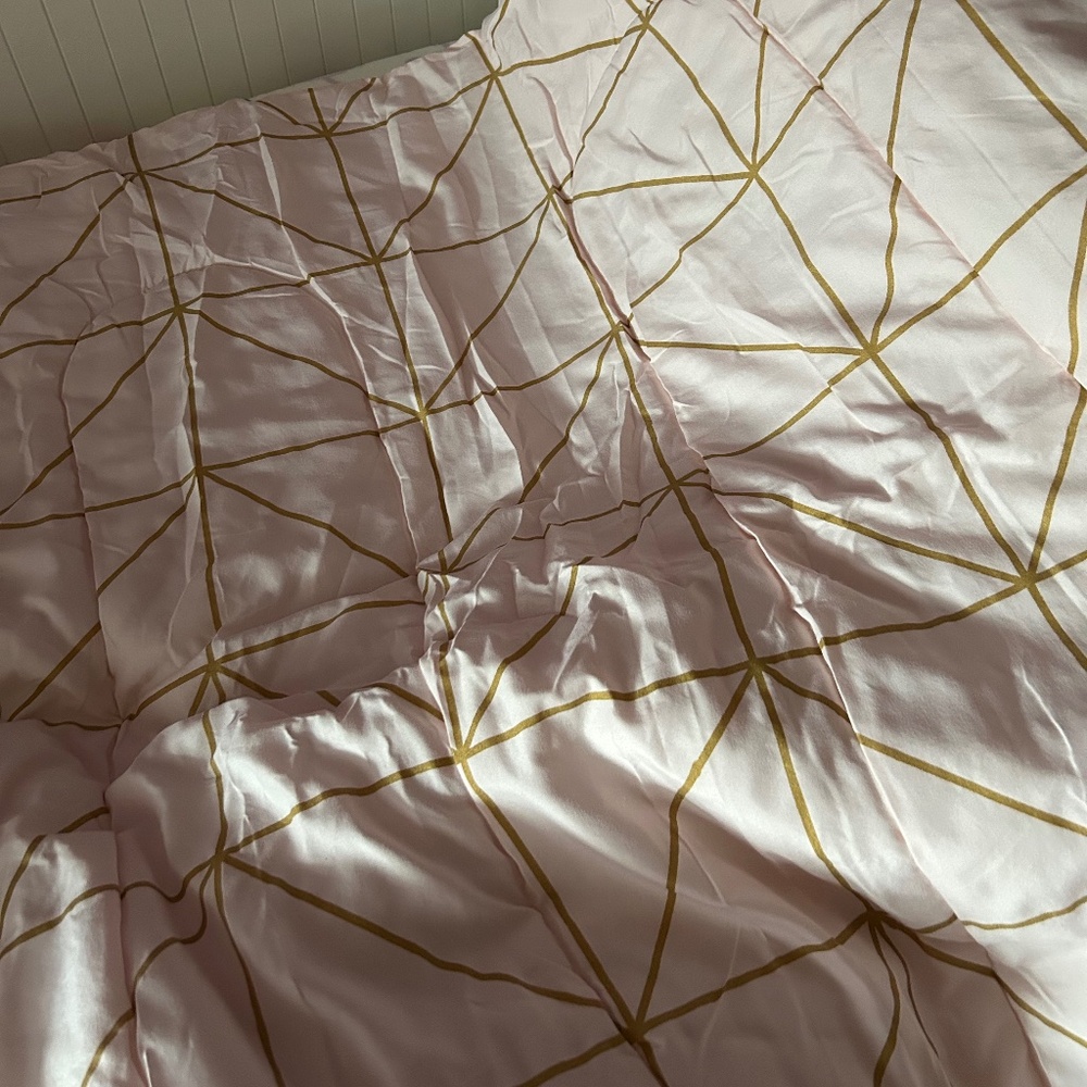 Twin Rose Gold Comforter